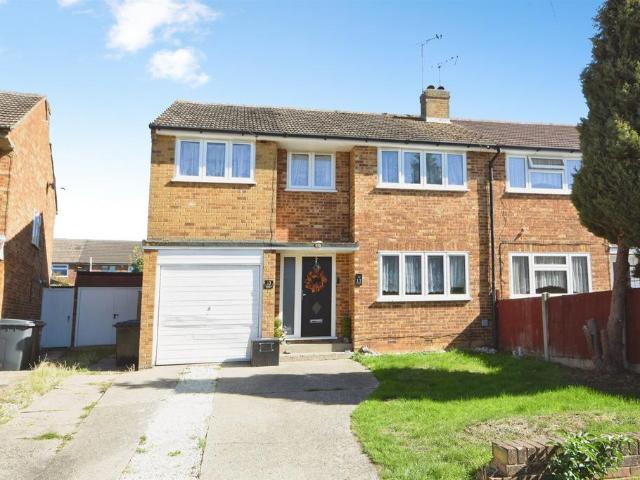 5 bedroom semi detached house for sale