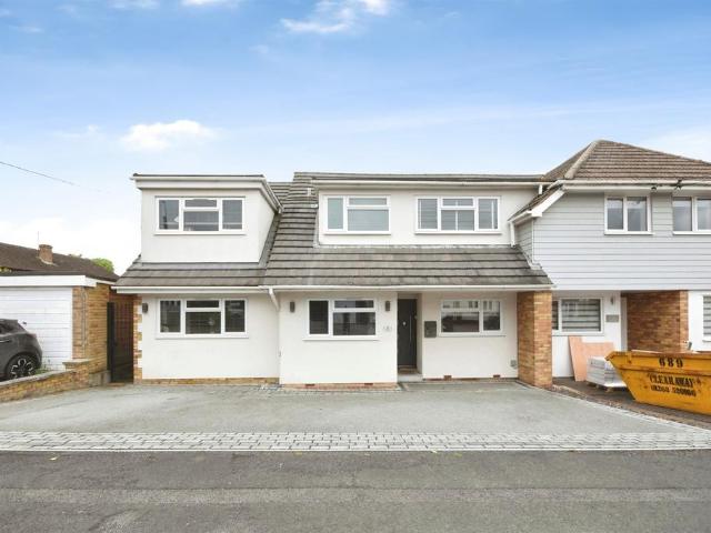 5 bedroom semi detached house for sale