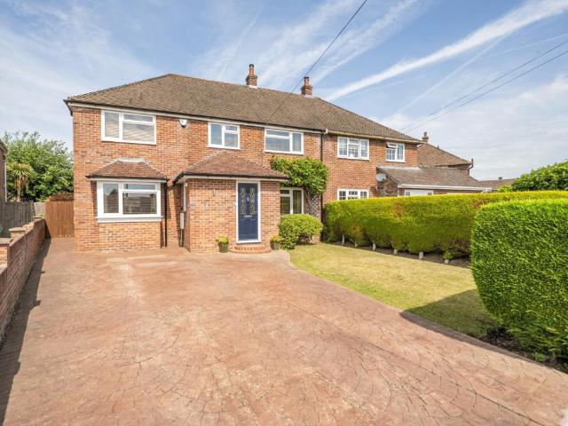 5 bedroom semi detached house for sale