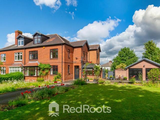 5 bedroom semi detached house for sale