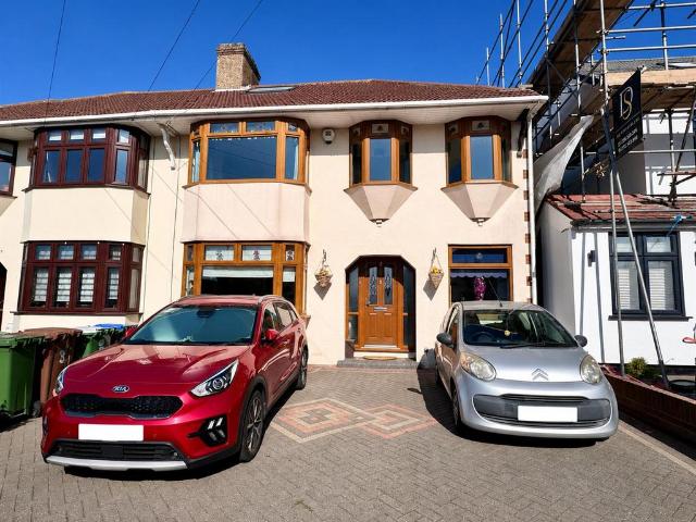 5 bedroom semi detached house for sale