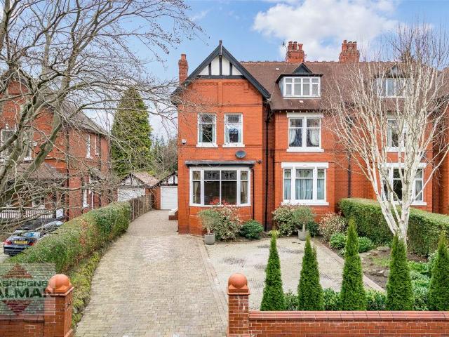 5 bedroom semi detached house for sale