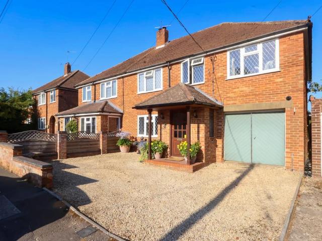 5 bedroom semi detached house for sale