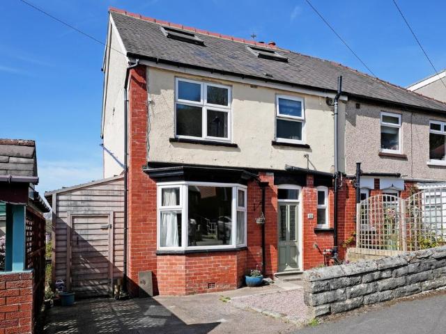 5 bedroom semi detached house for sale