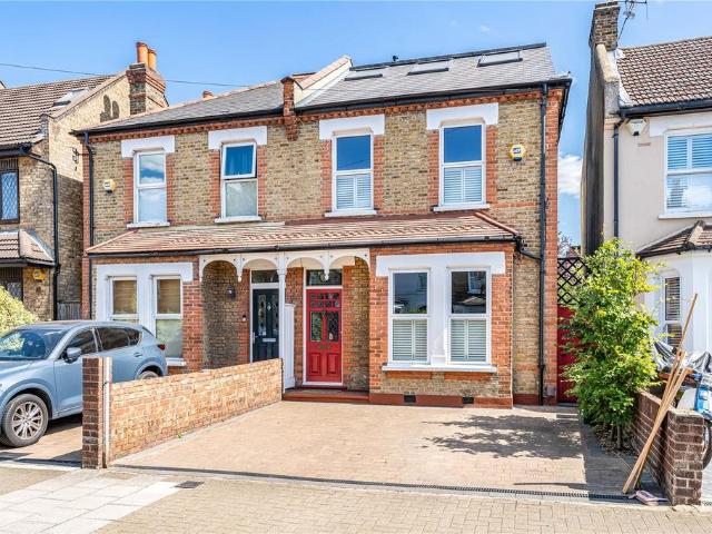 5 bedroom semi detached house for sale