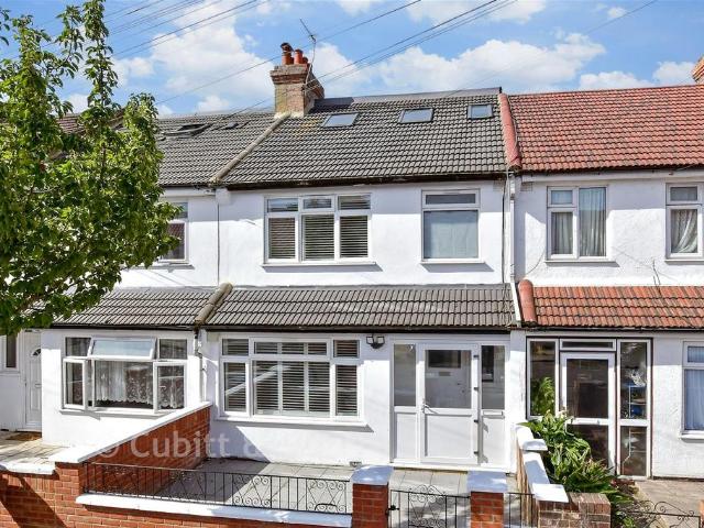 5 bedroom semi detached house for sale