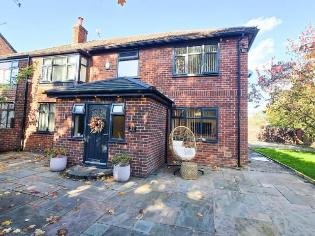 5 bedroom semi detached house for sale