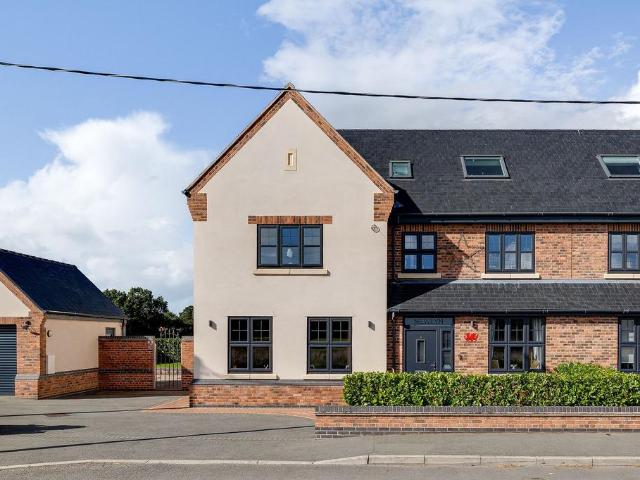 5 bedroom semi detached house for sale