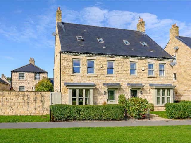 5 bedroom semi detached house for sale