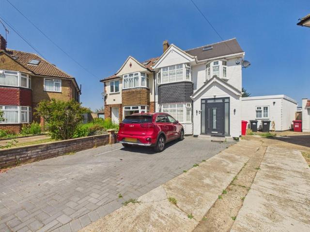 5 bedroom semi detached house for sale