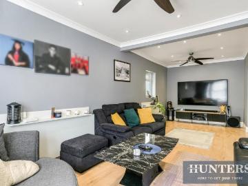 5 bedroom semi detached house for sale