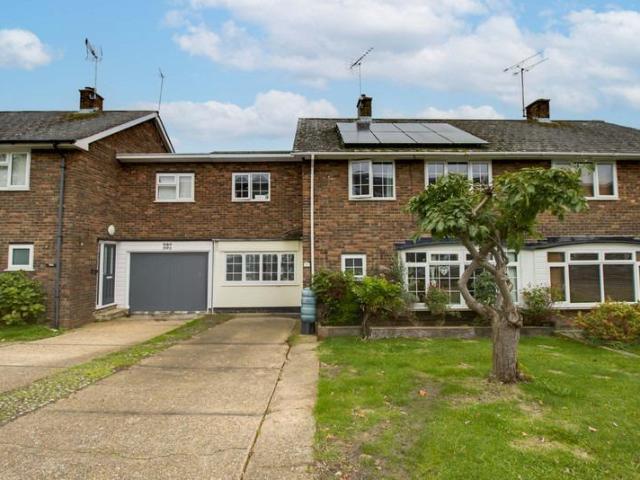 5 bedroom semi detached house for sale