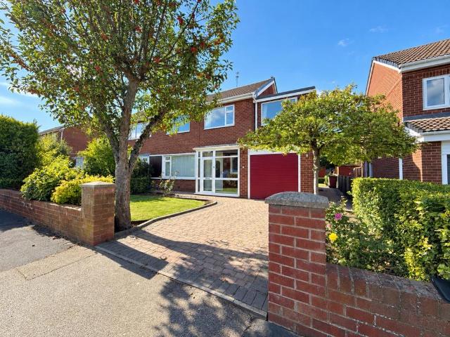 5 bedroom semi detached house for sale