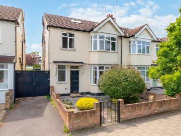 5 bedroom semi detached house for sale