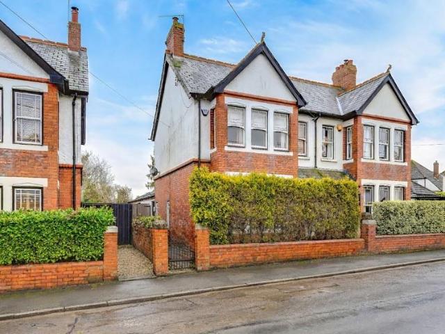5 bedroom semi detached house for sale