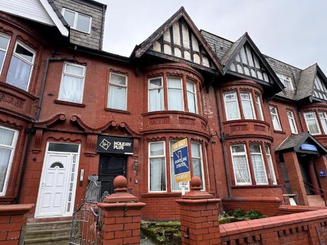 5 bedroom serviced apartments for sale