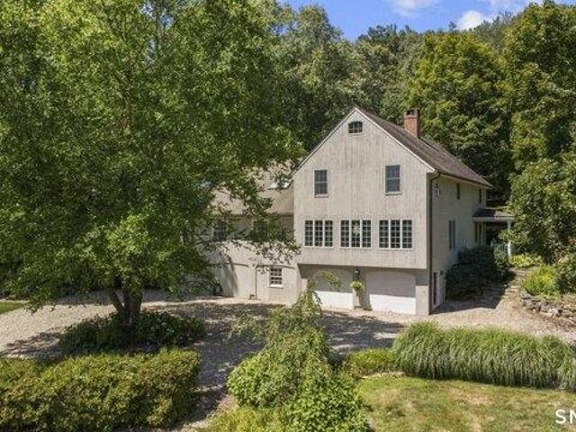 5 bedroom, Simsbury CT 06092 105288015