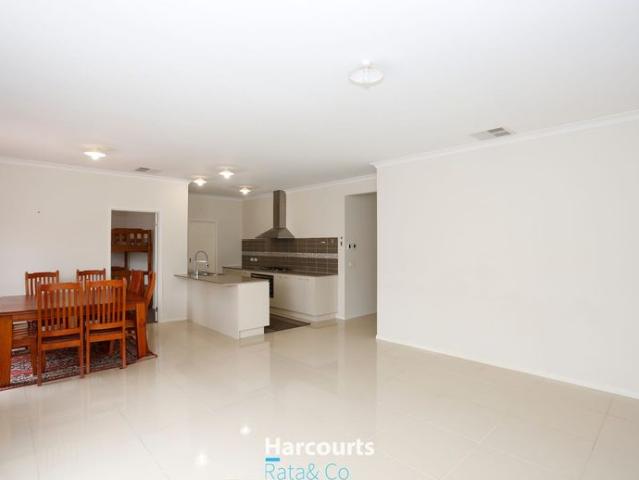 5 Bedroom Spacious Family Home!
