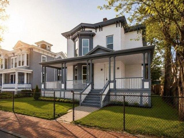 5 bedroom, Springfield MA 01109 104571455