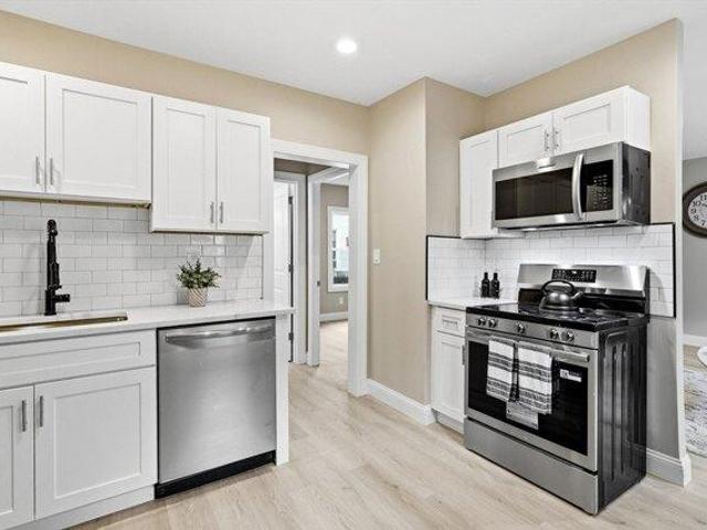 5 bedroom, Springfield MA 01109 105385237