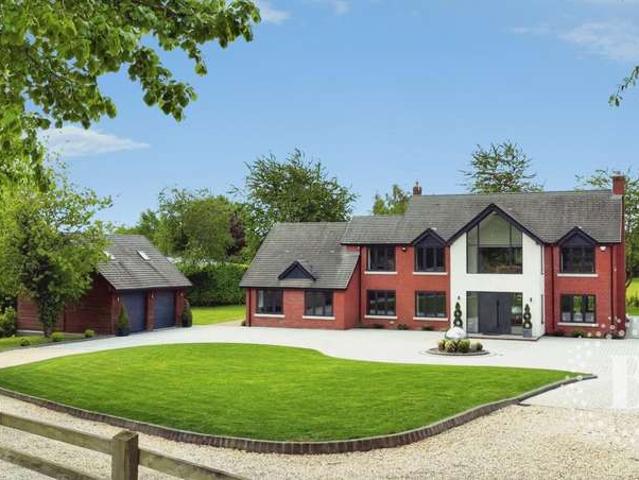 5 Bedroom Studio Flat