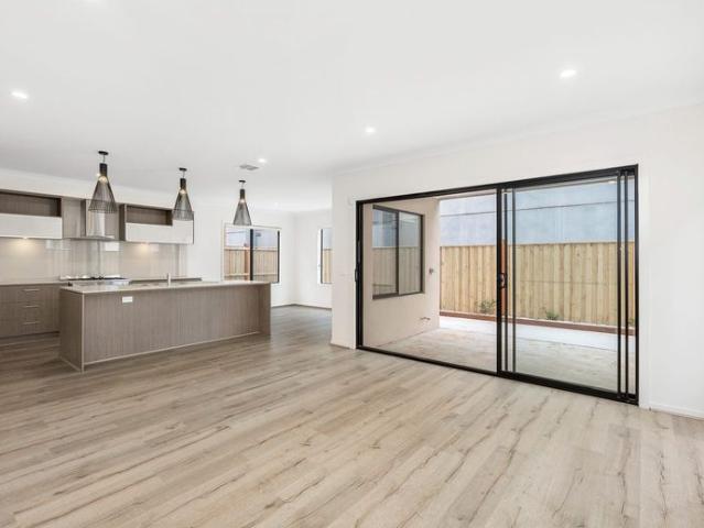 5 Bedroom Stunner
