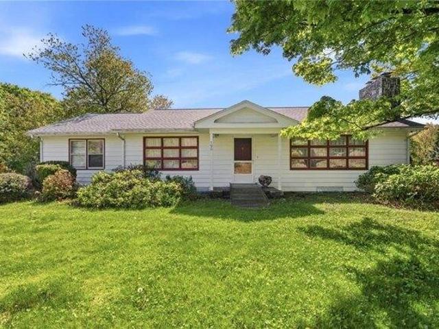 5 bedroom, Pomfret CT 06259 104374015