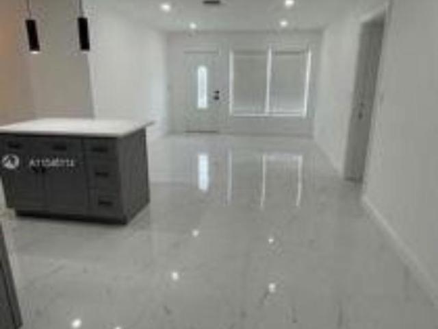 5 bedroom, Pompano Beach FL 33060 106220838