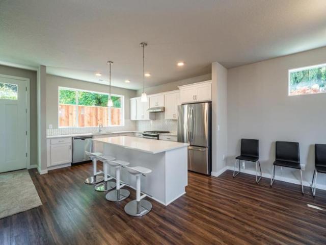 5 bedroom, Portland OR 97202 105902248