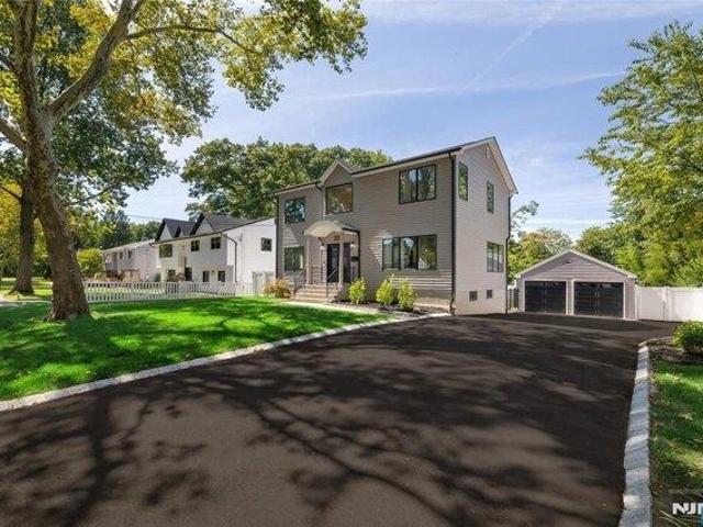 5 bedroom, Paramus NJ 07652 105574458