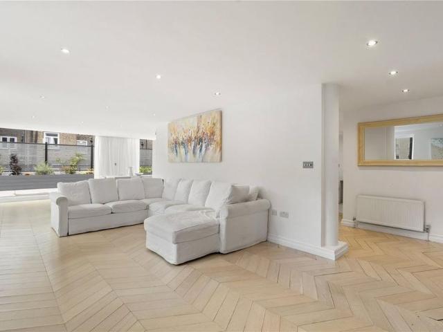 5 bedroom penthouse to rent
