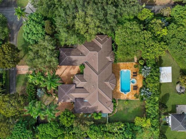 5 bedroom, Pinecrest FL 33156 LS105735083