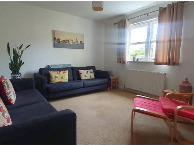 5 bedroom private hall to rent