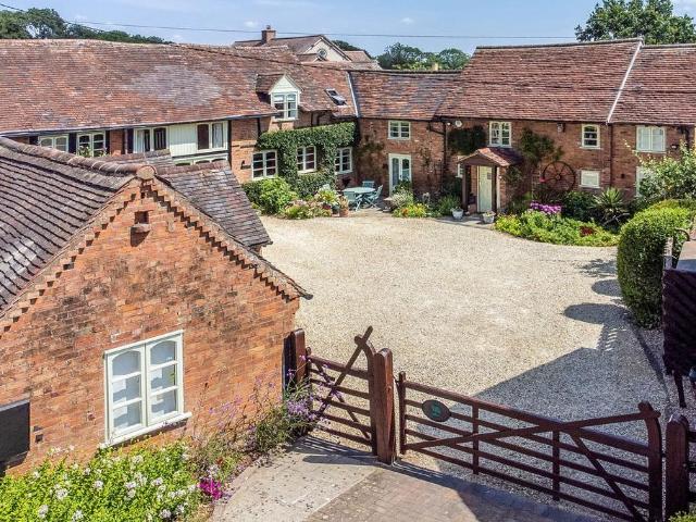 5 bedroom property for sale