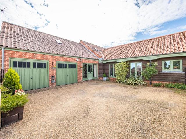 5 bedroom property for sale