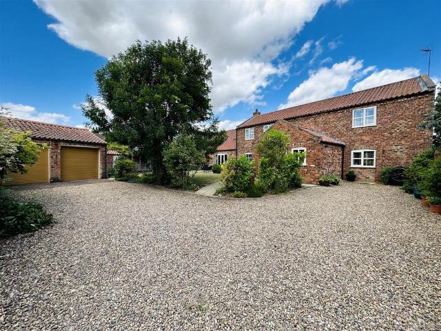 5 bedroom property for sale