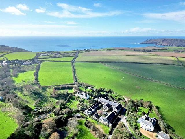 5 bedroom property for sale