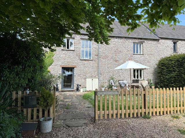 5 bedroom property for sale
