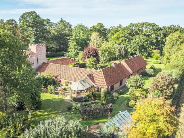 5 bedroom property for sale