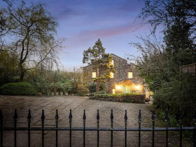 5 bedroom property for sale