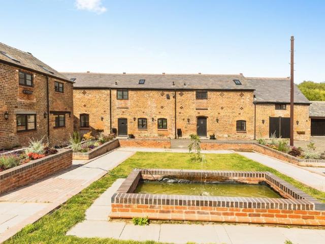 5 bedroom property for sale