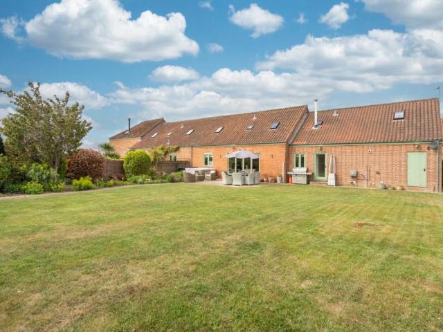5 bedroom property for sale