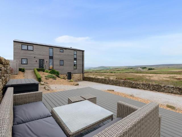 5 bedroom property for sale