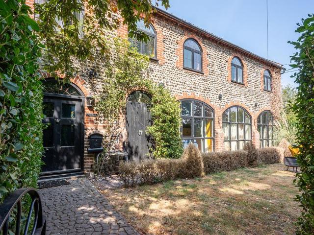 5 bedroom property for sale