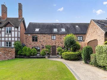5 bedroom property for sale