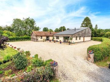 5 bedroom property for sale