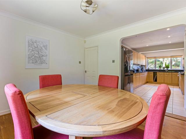 5 bedroom property to let in Milner Drive, Cobham, Surrey, KT11 £4,950 pcm