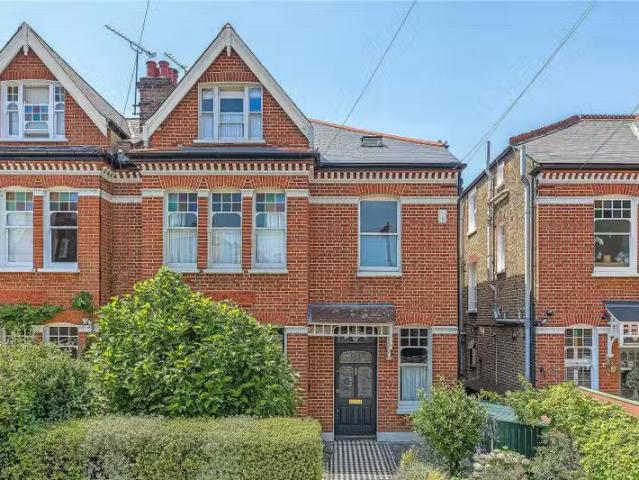 5 bedroom property to let in Bushnell Road, London, SW17 £8.