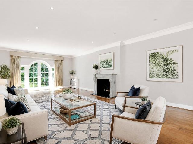 5 bedroom property to let in Cavendish Road, Weybridge, Surrey, KT13 £8,500 pcm