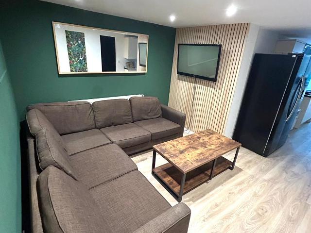 5 bedroom property to let in 272 Hubert Road £650 pw